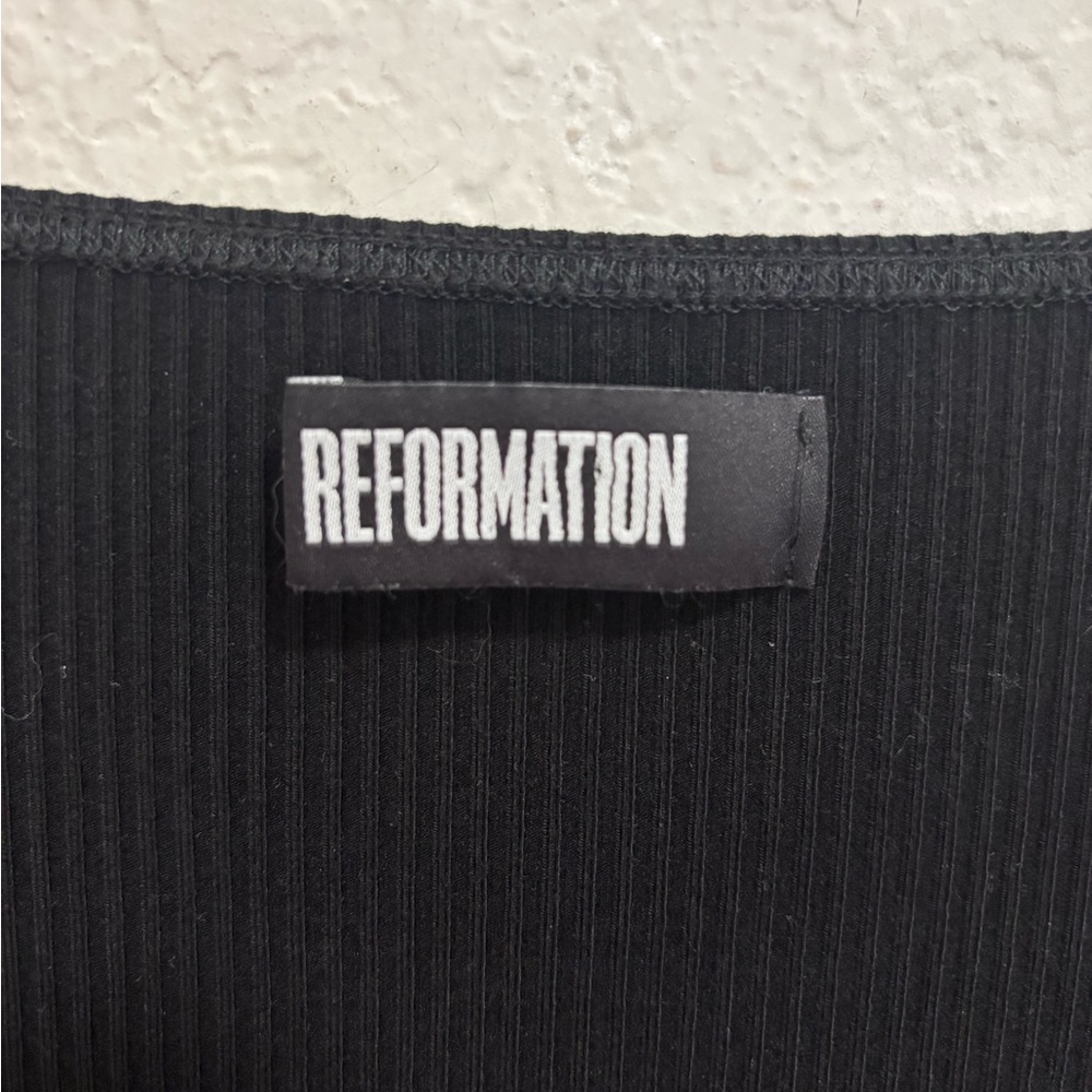 Reformation ribbed long sleeve midi dress - Picture 2 of 5